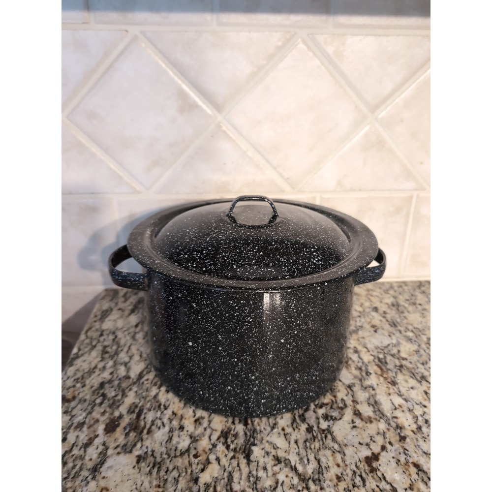 Vtg. Black Speckled Enamel Stock Pot With Lid • 11" Wide 7½" Depth